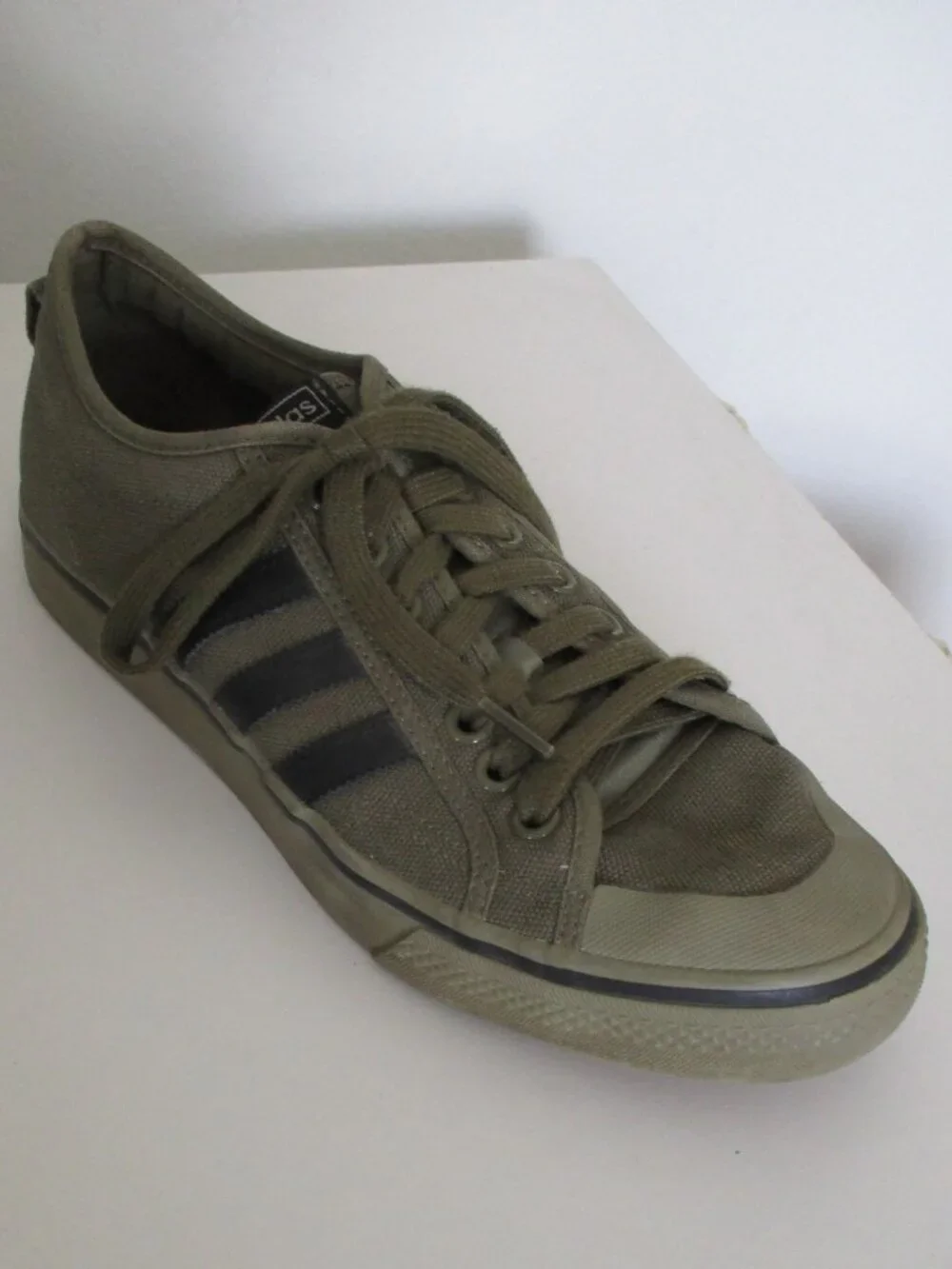adidas Mens Nizza Olive Drab Green Canvas Lace-up Sneaker - Size 9.5M